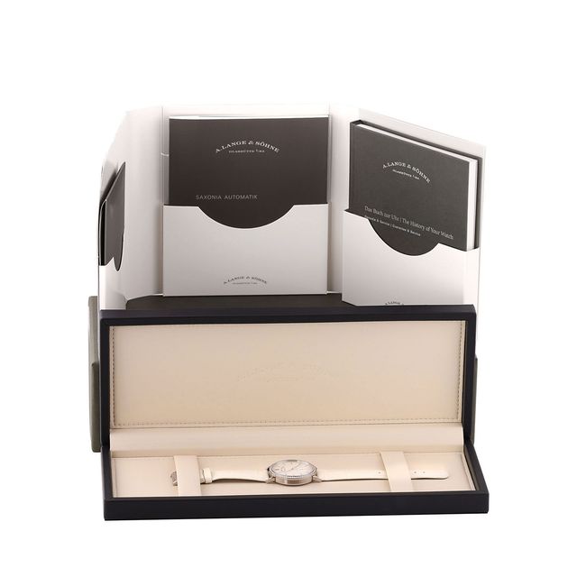 A. Lange and Sohne Saxonia 840.029 Image 5